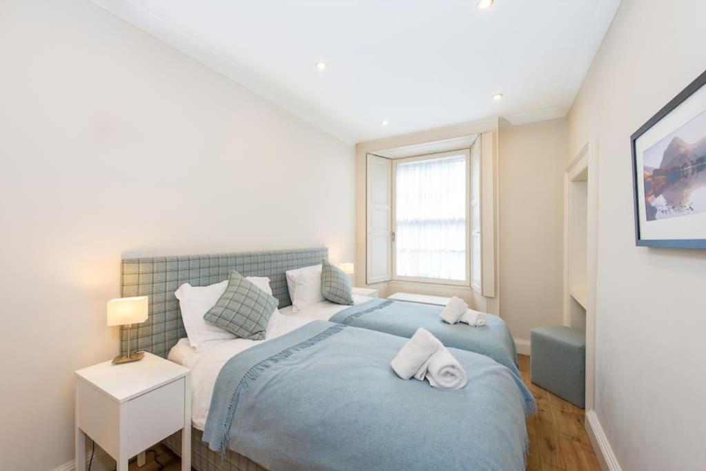 Self Catering , City Centre Apartment With Parking EDI Exterior photo
